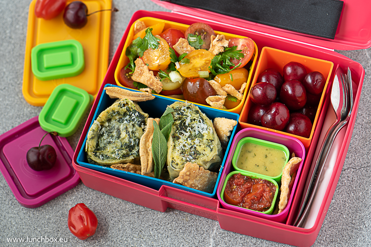 Lunchbox menu: Паста рулца