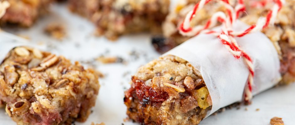 Strawberry and Rhubarb Granola Bars