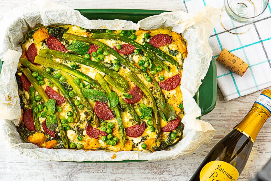 Frittata with kale, chicken, and asparagus