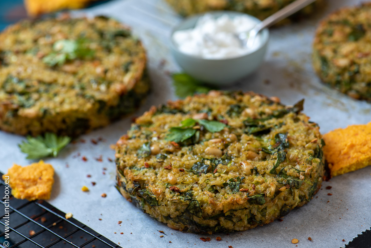 Vegetarian Bulgur Zucchini Spinach Burgers