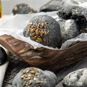 Black Bread – attractive, delicious, trendy