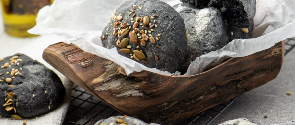 Black Bread – attractive, delicious, trendy