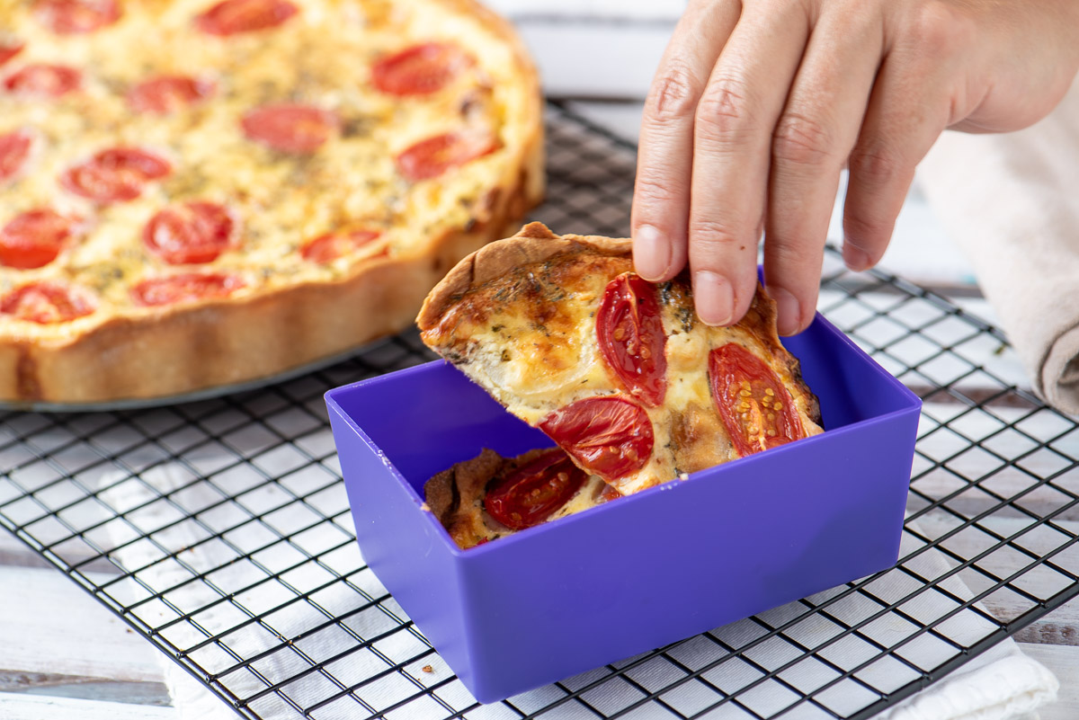 Cherry tomatoes and feta cheese quiche