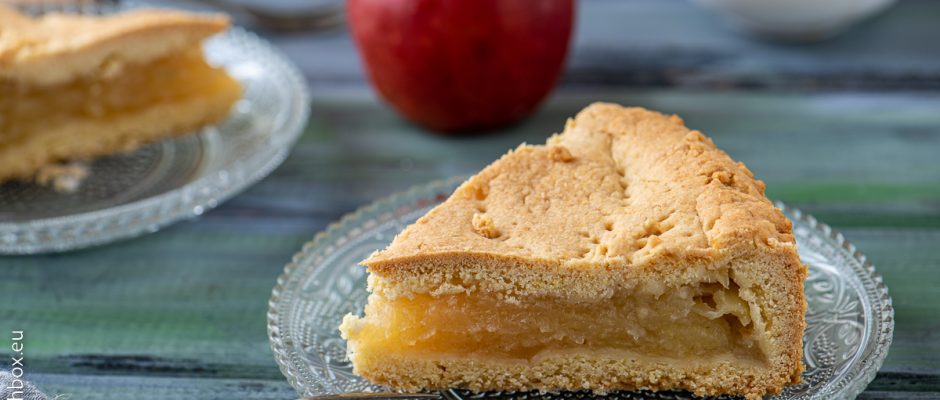 Classic Apple Charlotte