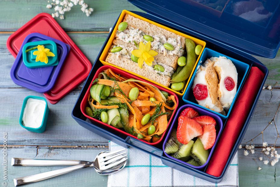 Lunchbox Chicken sandwiches