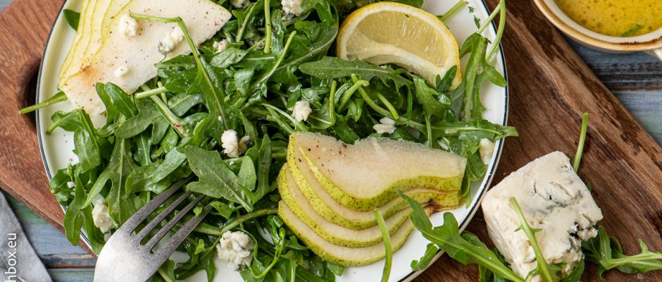 Салата с рукола и круша