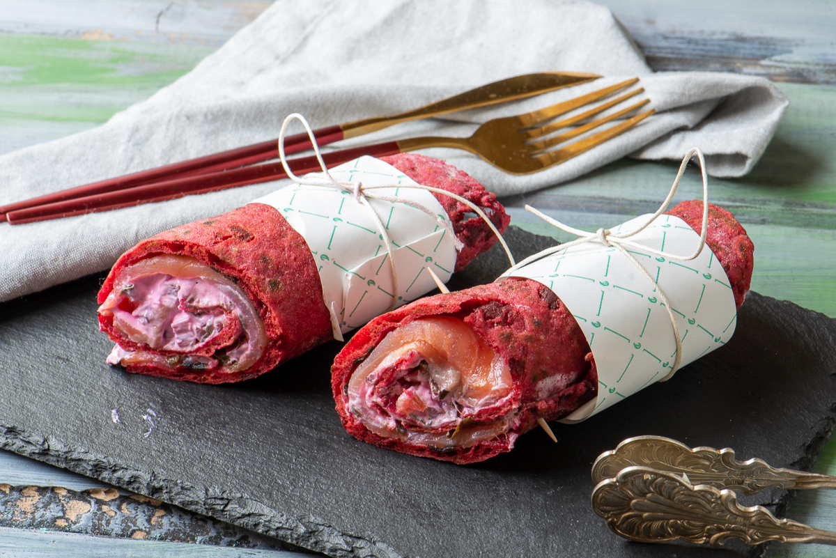 Beetroot tortilla wraps Beetroot tortilla wraps