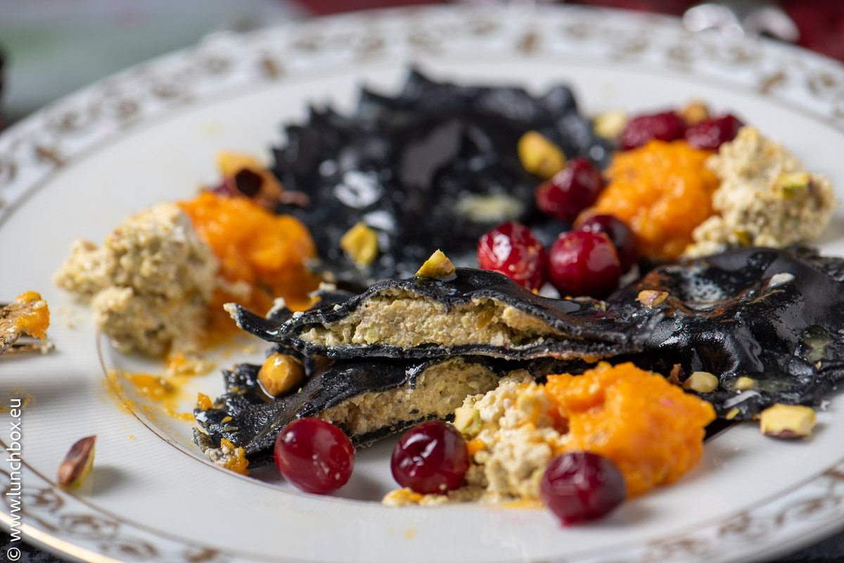 Dark Pistchio Raviolli Dark Pistachio Ravioli