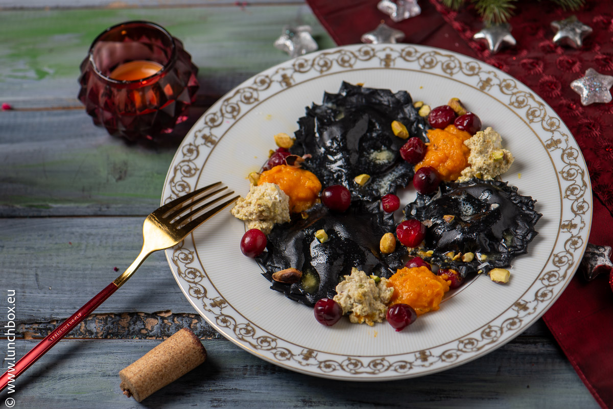 Dark Pistchio Raviolli