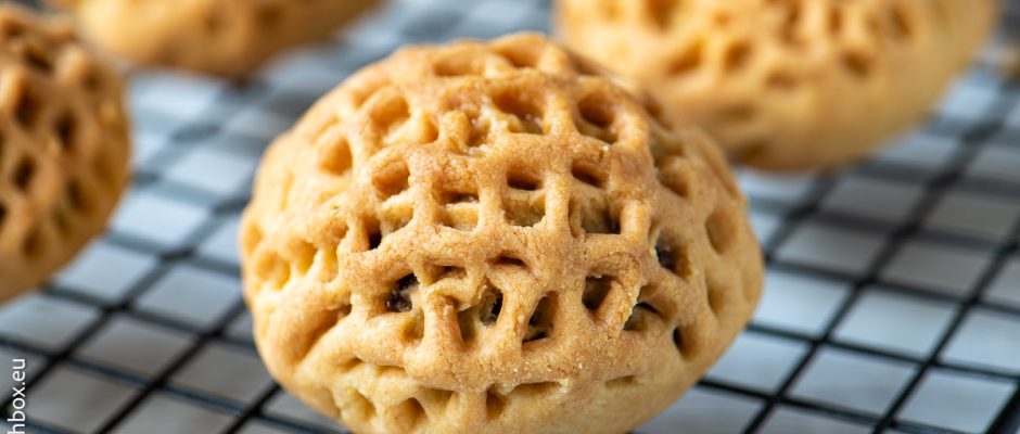 Wannut red berry biscuits