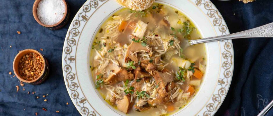Chicken soup with chanterelle -2